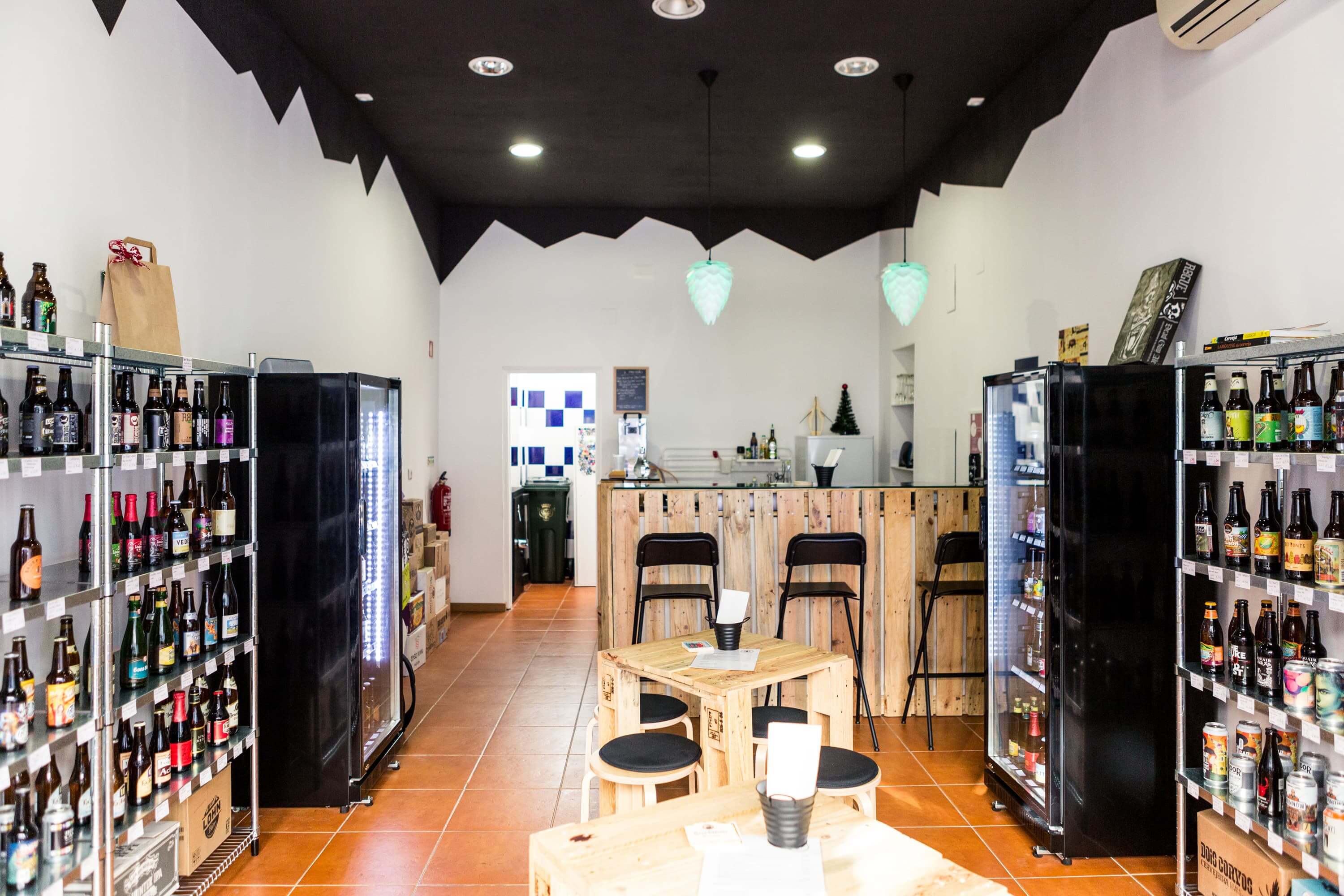 Artesanalis Bottle Shop Interior